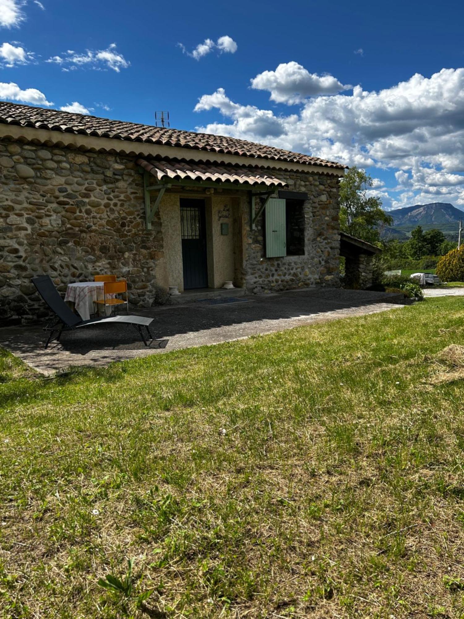 Le Gast, Vaumeilh Exterior photo