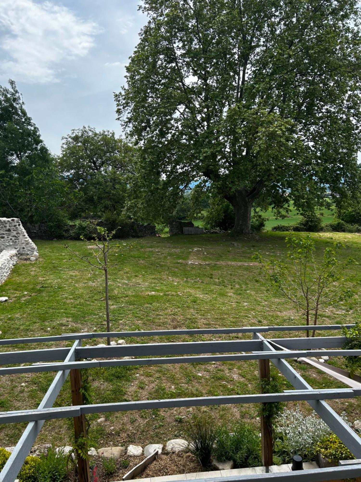 Le Gast, Vaumeilh Exterior photo